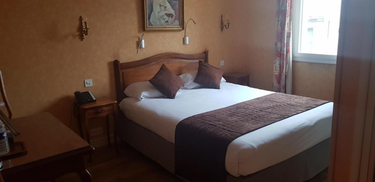 Logis Hotel - Le Relais Saint Vincent Ligny-le-Châtel 외부 사진