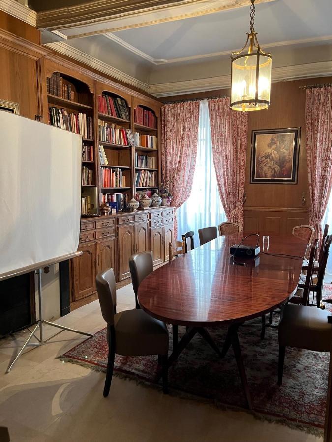 Logis Hotel - Le Relais Saint Vincent Ligny-le-Châtel 외부 사진