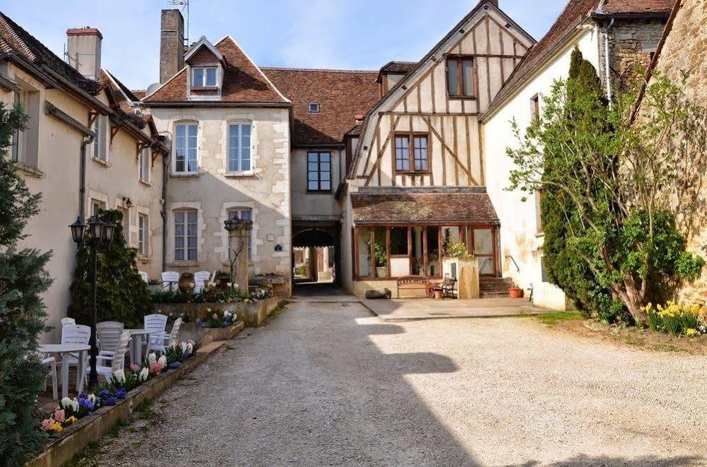 Logis Hotel - Le Relais Saint Vincent Ligny-le-Châtel 외부 사진